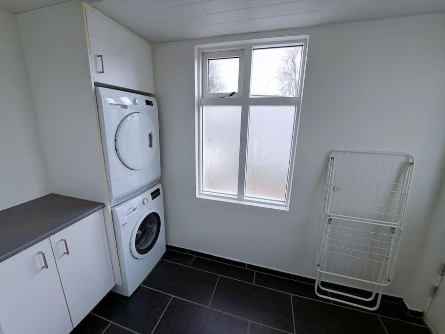 Spacious Apartment -Top Location Akureyri Eksteriør bilde